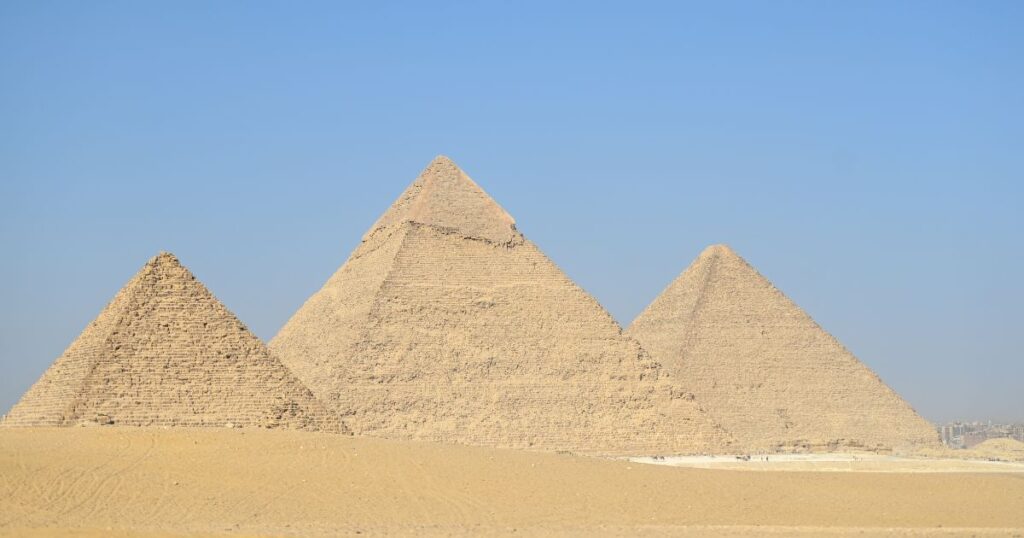 Scientists Claim Groundbreaking Discovery Beneath Egypt’s Great Pyramids: ‘A Vast Underground City’