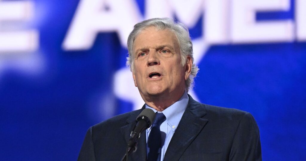 Watch: Rev. Graham Sent Message on Hell Itself to LA Citizens in Lead up to Easter
