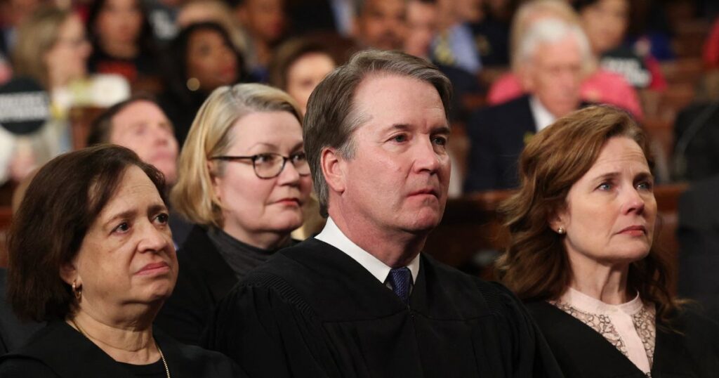 Supreme Court Restores Texas Map, Boosting GOP for 2026